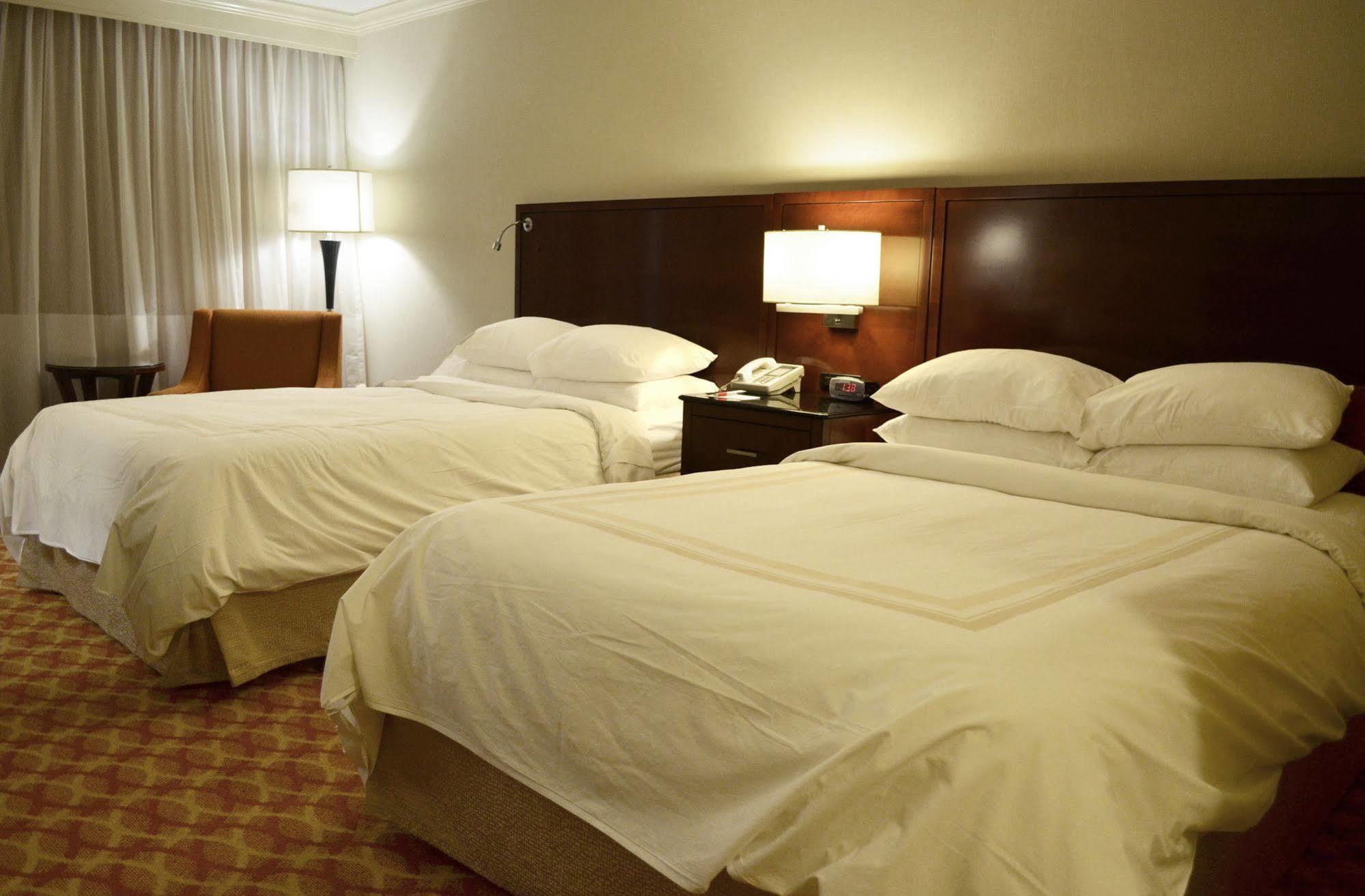 Hotel Indianapolis Marriott East Exterior foto